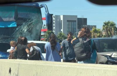 Καραμπόλα με λεωφορείο και τέσσερα οχήματα στη Μέσα Γειτονιά