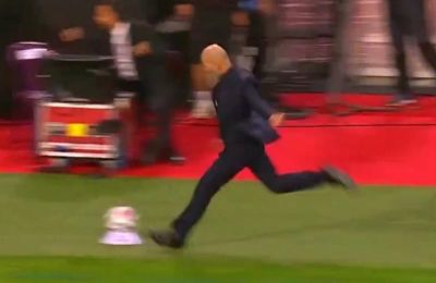 Οι iconic αντιδράσεις του Ζιντάν στον πάγκο