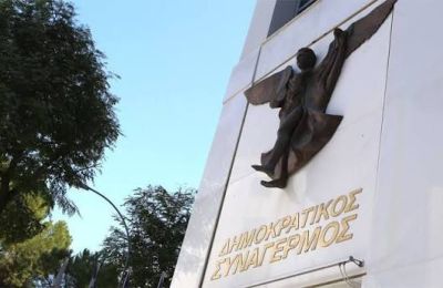 «Εμφύλιος» στον ΔΗΣΥ- «Μαλάκια και πρωτοκλασάτα στελέχη» 