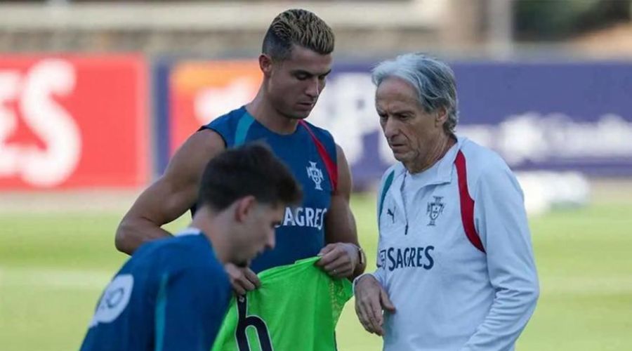 Βολές Μόργκαν κατά Ζεσούς: «Είναι ο Πορτογάλος Τεν Χαγκ»
