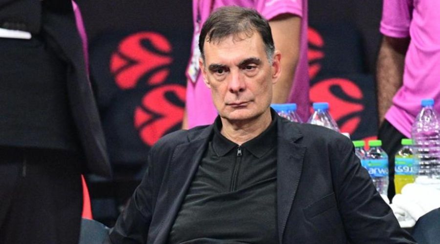 «Δεν το έκαναν επίτηδες τα παιδιά, απλώς με χτύπησαν και τους απώθησα»