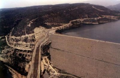Σημειώνονται οι υψηλότερες εισροές της δεκαετίας.