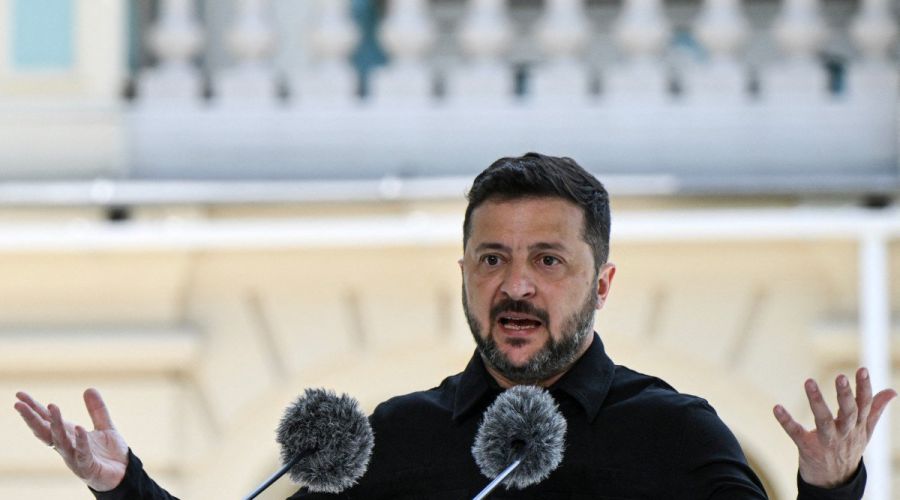 Οργισμένη αντίδραση Ζελένσκι 