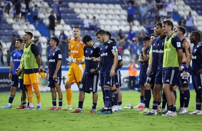 Ανόρθωση: Πέταξε στα σκουπίδια ό,τι έχτισε