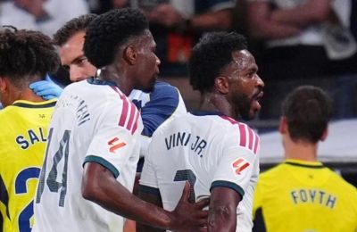 Έσπρωξε υπάλληλο της la Liga μετά την αποβολή του ο Βινίσιους
