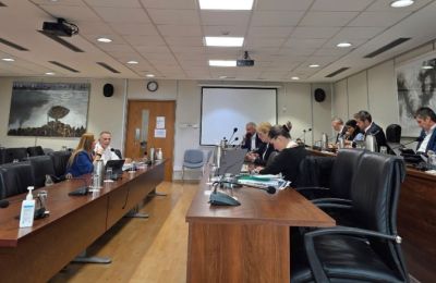Επ. Διοικήσεως: Καθυστερήσεις έως δύο χρόνια στις κοινωνικές παροχές