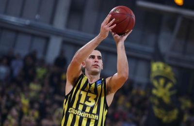 Άρης: Με Χατζηλάμπρου αντί Μποχωρίδη η 12άδα με Ντερτόνα