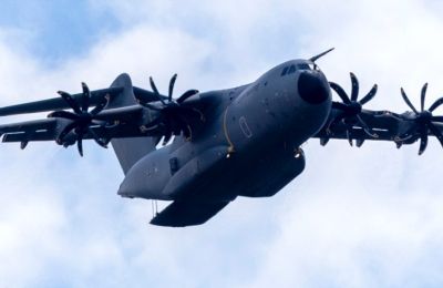 Σχέδια των ΗΠΑ για πλήγματα με τη «μητέρα όλων των βομβών» στο Ιράν