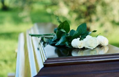 Ασύλληπτη κομπίνα σε κηδείες από συγγενείς με πληρεξούσιο