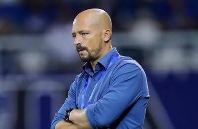 Ανόρθωση: Ώρα για αλλαγές από τον Ελ Μαέστρο