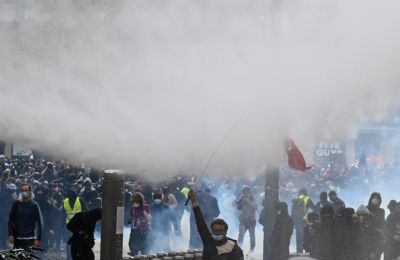 Γαλλία: Επεισόδια και βανδαλισμοί με τη συμμετοχή 200.000 διαδηλωτών