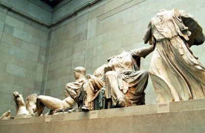 Βρεατνικό Μουσείο: Διαμαρτυρία για τα Γλυπτά του Παρθενώνα σε δεξίωση