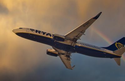 Ryanair: Έρχονται αυξήσεις-φωτιά στα αεροπορικά εισιτήρια 