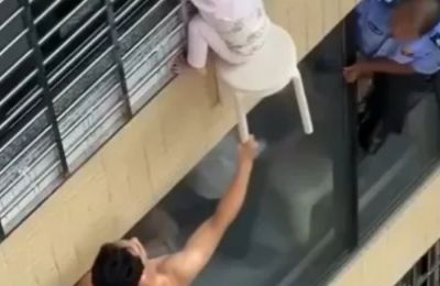 Δείτε το σοκαριστικό βίντεο.