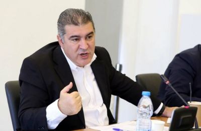Ο πρόεδρος της επιτροπής προσφύγων της Βουλής, Νίκος Κέττηρος