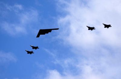 Ο Τραμπ εξετάζει πολυήμερες αεροπορικές επιδρομές κατά του Ιράν
