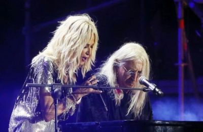 Νέα «βόμβα» για Άννα Βίσση – Νίκο Καρβέλα: Το εξώδικο που απειλεί να τινάξει τα πάντα στον αέρα!