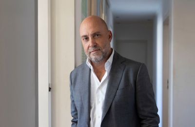 «Επίθεση» στον Παμπορίδη για άτεχνους τακτικισμούς και φαρσοκωμωδία