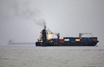 Στενά του Ορμούζ: Ρεκόρ επιθέσεων σε εμπορικά πλοία