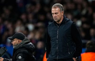 Φλικ μετά το Clasico: «Βλέπετε μόνο τα ματς;»