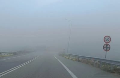 Οι οδηγοί καλούνται να οδηγούν προσεκτικά.