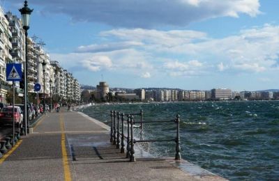 Συνελήφθησαν δύο πρόσωπα.
