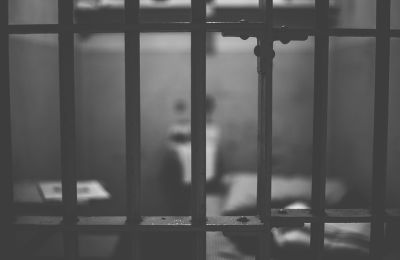 Μισοκαπνισμένο τσιγάρο με κάνναβη τον κράτησε στη φυλακή