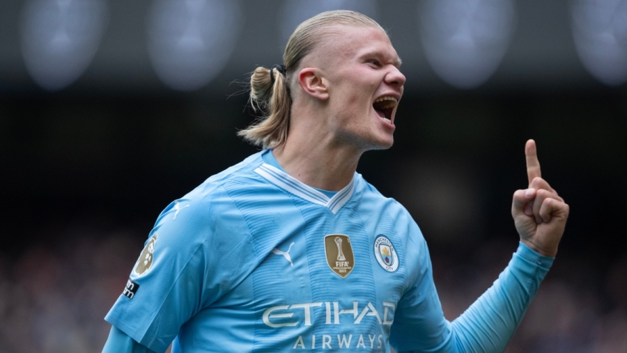 Ο Χόλαντ έβαλε «φωτιά» στη μάχη του τίτλου στην Αγγλία